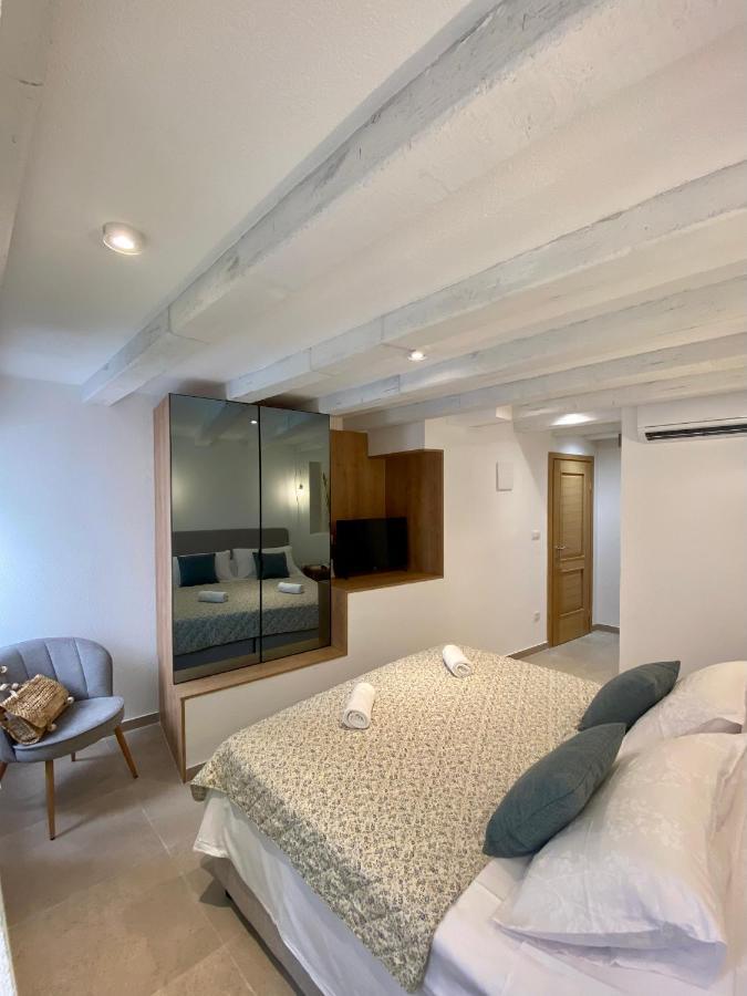 House Malena - Rooms Vis Buitenkant foto